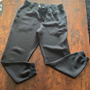 Lululemon Black On The Fly Pants joggers Size 10